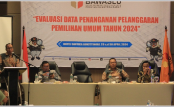 Sambutan oleh Anggota Bawaslu Provinsi Sumatera Barat Vifner