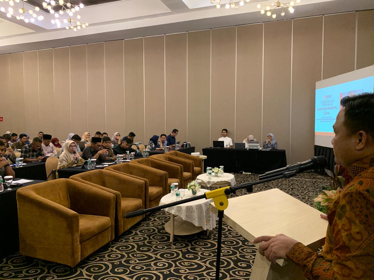 Anggota Bawaslu Provin Sumbar M.Khadafi memberikan arahan dalam kegiatan terkait Pencegahan