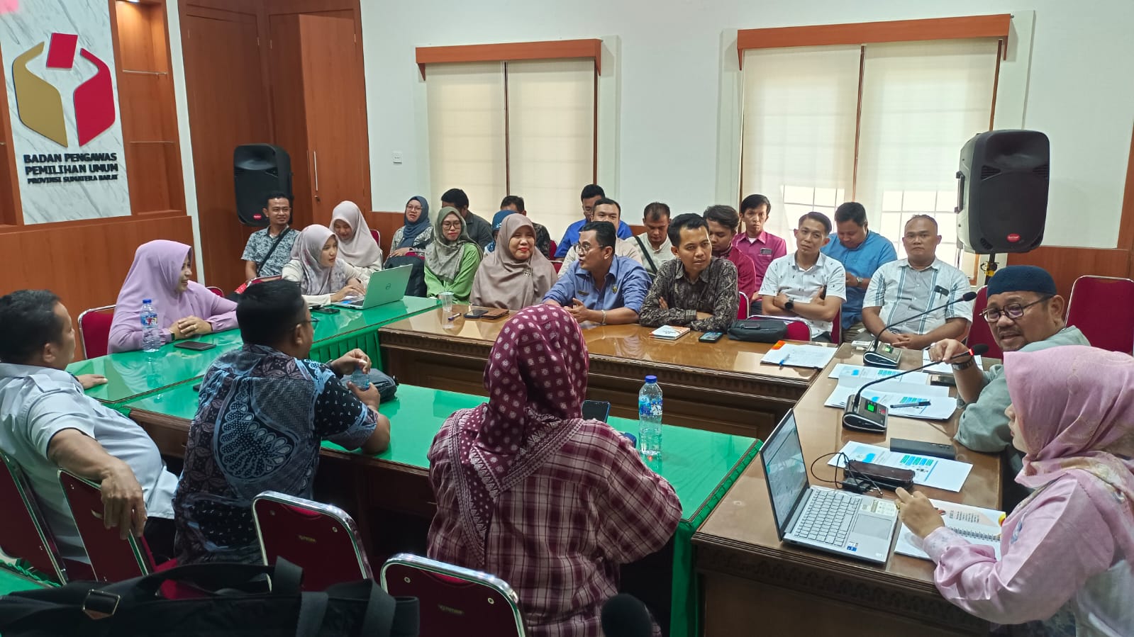 Rapat pembahasan persiapan 8 Bawaslu Kabupaten/Kota menjadi Satker