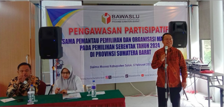 Pembukaan kegiatan oleh Ketua Bawaslu Provinsi Sumbar (Alni)