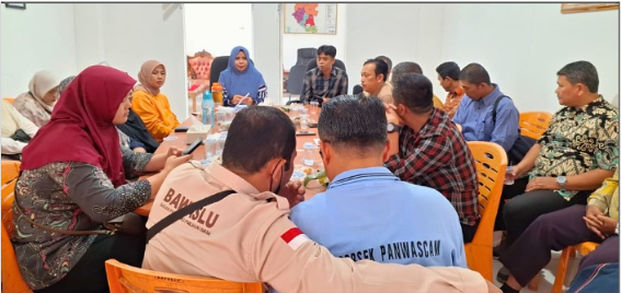 Rapat Persiapan Pertanggungjawaban Dana Hibah Panwascam