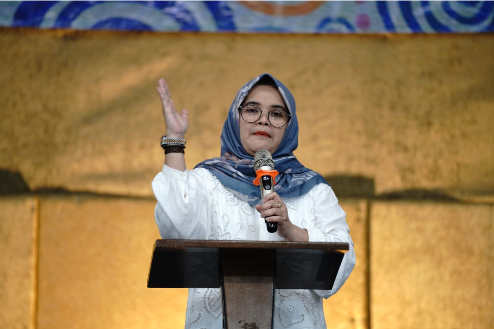 Anggota Bawaslu Lolly Suhenty saat memberikan sambutan dalam agenda Rapat Koordinasi Pasca Pilkada 2024 di Kota Bogor bersama Seluruh Jajaran Pengawas Pemilu di Kota Bogor, Jumat (24/1/2024).