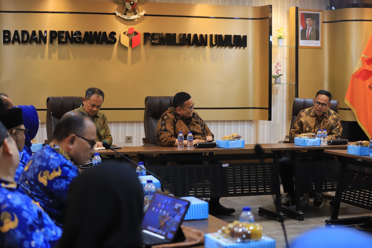 Ketua Bawaslu Rahmat Bagja saat audiensi di Kantor Bawaslu, Jakarta, Selasa (20/5/2025).
