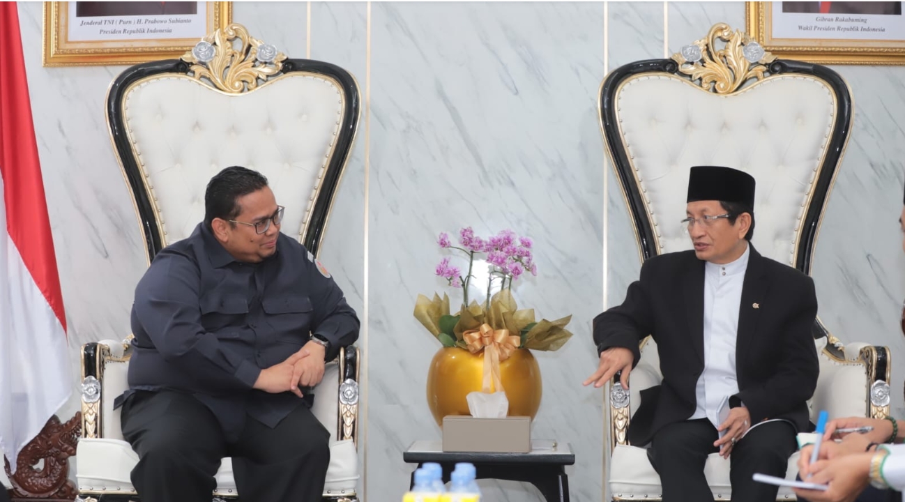 Ketua Bawaslu Rahmat Bagja dan Menteri Agama Nasaruddin Umar saat beraudiensi di Kantor Kementerian Agama RI, Jakarta pada Selasa (12/8/2025).
