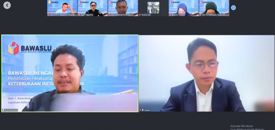 Pusdatin Bawaslu RI saat menyampaikan arahan melalui zoom