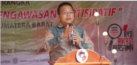 Ketua Bawaslu Sumbar Alni saat memberikan sambutan