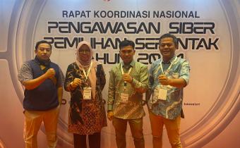 Anggota Bawaslu Lima Puluh Kota Kordiv HPPH Dapit Alexsander beserta perwakilan Kab/Ko di Provinsi Sumbar