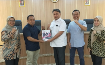 Penyerahan Laporan Akhir Pengawasan Tahapan Pencalonan