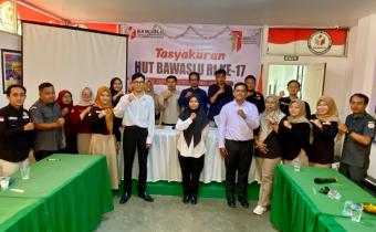 Foto bersama Pimpinan dan Jajaran Sekretariat dengan CPNS Baru. (3/6/2025)