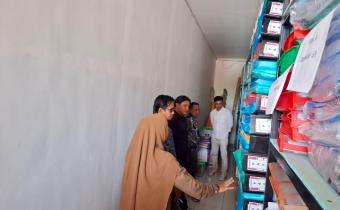 Anggota Bawaslu Prov. Sumbar saat melakukan Sumon Arsip Bawaslu Lima Puluh Kota, Jumat (18/7)