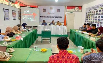 Bawaslu Lima puluh Kota Rapat di Kantor mengenai Tata Cara Penyelesaian Sengketa Proses Pemilu (31/7)