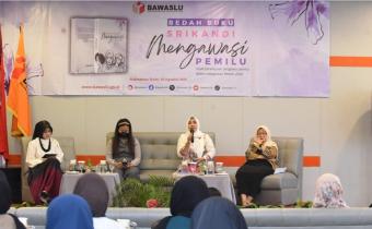 Diskusi bedah buku 'Srikandi Mengawasi' di Pontianak, Kalimantan Barat, Selasa, (19/8/2025).