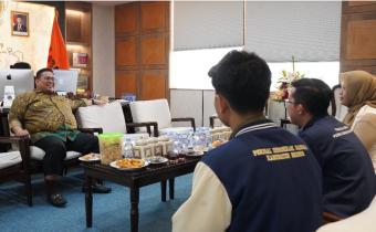 Ketua Bawaslu Rahmat Bagja menerima kunjungan jajaran pengurus Perisai Demokrasi Bangsa (PDB) di Gedung Bawaslu, Rabu (16/7/2025).