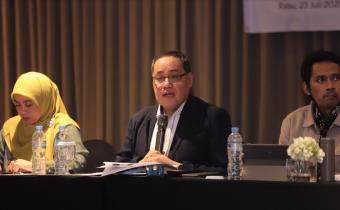 Anggota Bawaslu Herwyn JH Malonda saat menyampaikan arahan di diskusi publik “Menjaga Integritas Pemilu dengan Perbaikan Tata Kelola Pemilu: Pembelajaran dan Rekomendasi Kebijakan dari Gerakan JagaSuara2024” di Jakarta, Rabu (23/7/2025).