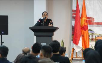 Anggota Bawaslu Puadi saat membuka Forum Literasi Keterbukaan Informasi Publik Pengawasan Pemilu dan Pemilihan di Tangerang, Selasa (9/9/2025).