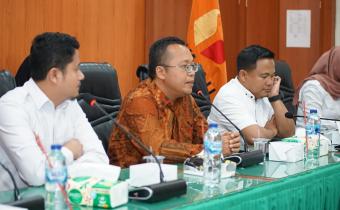 Ketua Bawaslu Provinsi Sumatera Barat, Alni Saat Memberikan Arahan di kegiatan (P2P)rogram Pendidikan Pengawas Partisipatif (16/10) 