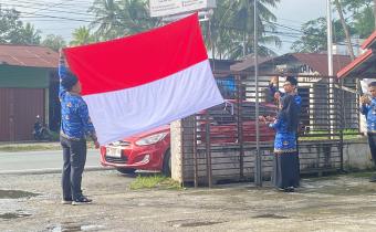 Pengibaran bendera Merah Putih