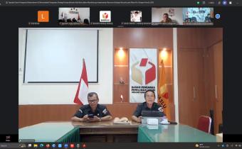 Ketua Bawaslu Prov. Sumbar, Alni, saat menyampaikan arahan
